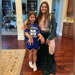 Meet your Posher, Minal